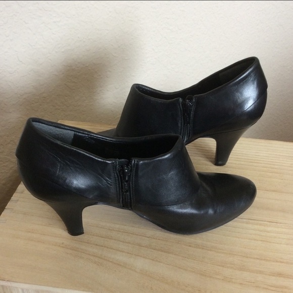 Arturo Chiang heeled booties - Picture 6 of 6